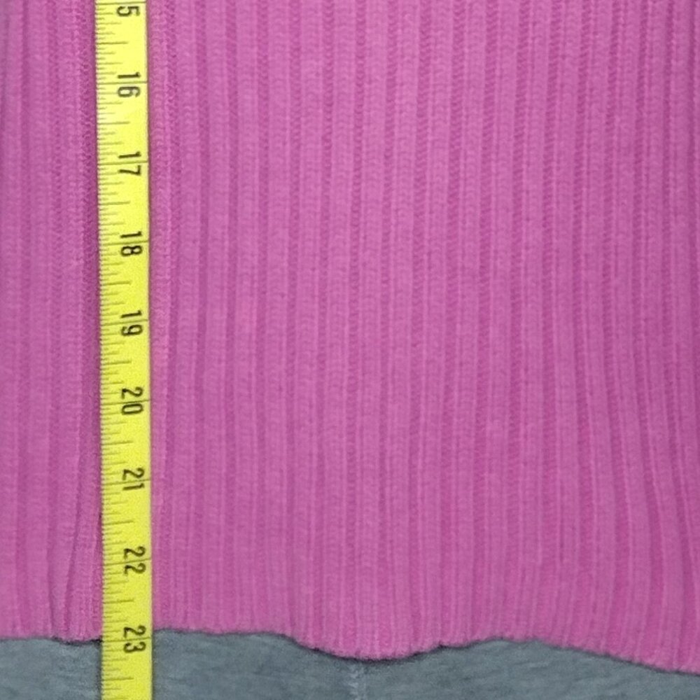 Women's Mock-Neck Cable-Knit Sleeveless Sweater - Picture 11 of 13